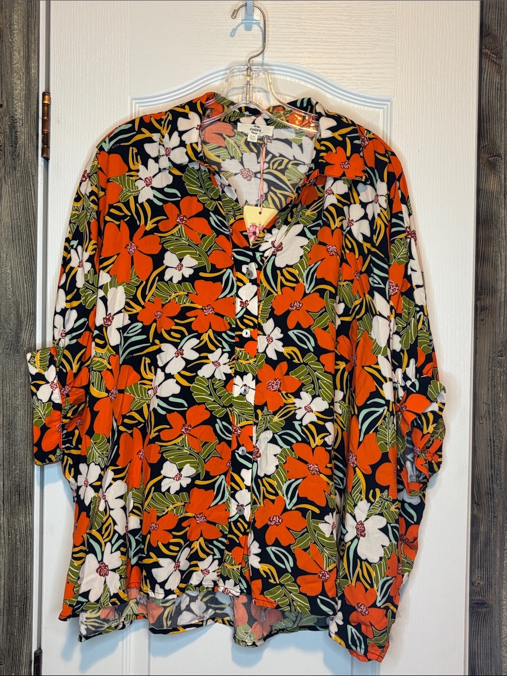 entro Black Floral Button-Up Blouse with Orange & White Flowers
